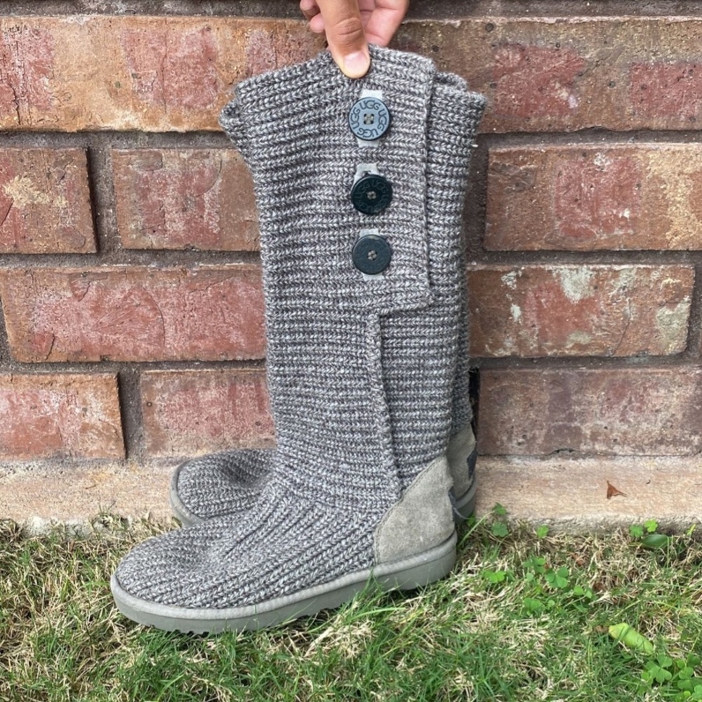 UGG Classic Cardy II Knit Boots - Gray - Size 8